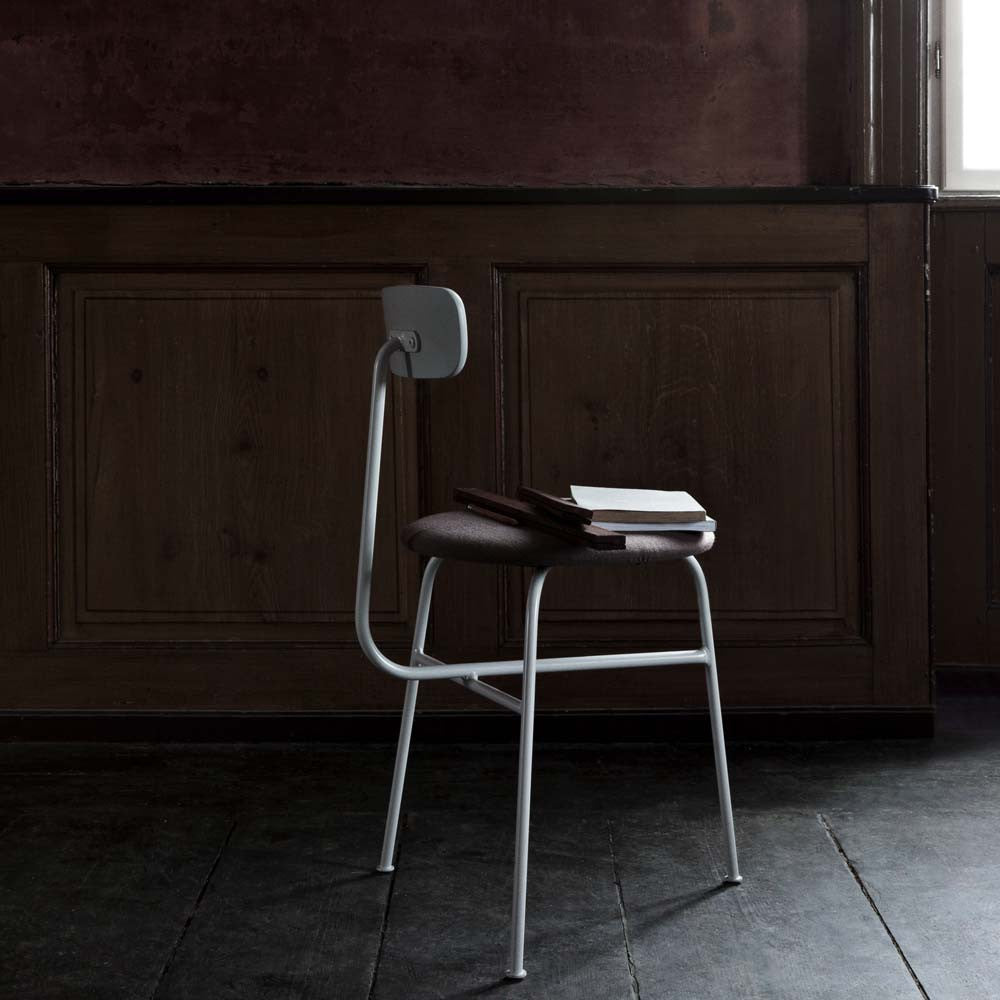 MENU Afteroom Chair Stol Stoppad Padded Grey Red Grå Röd